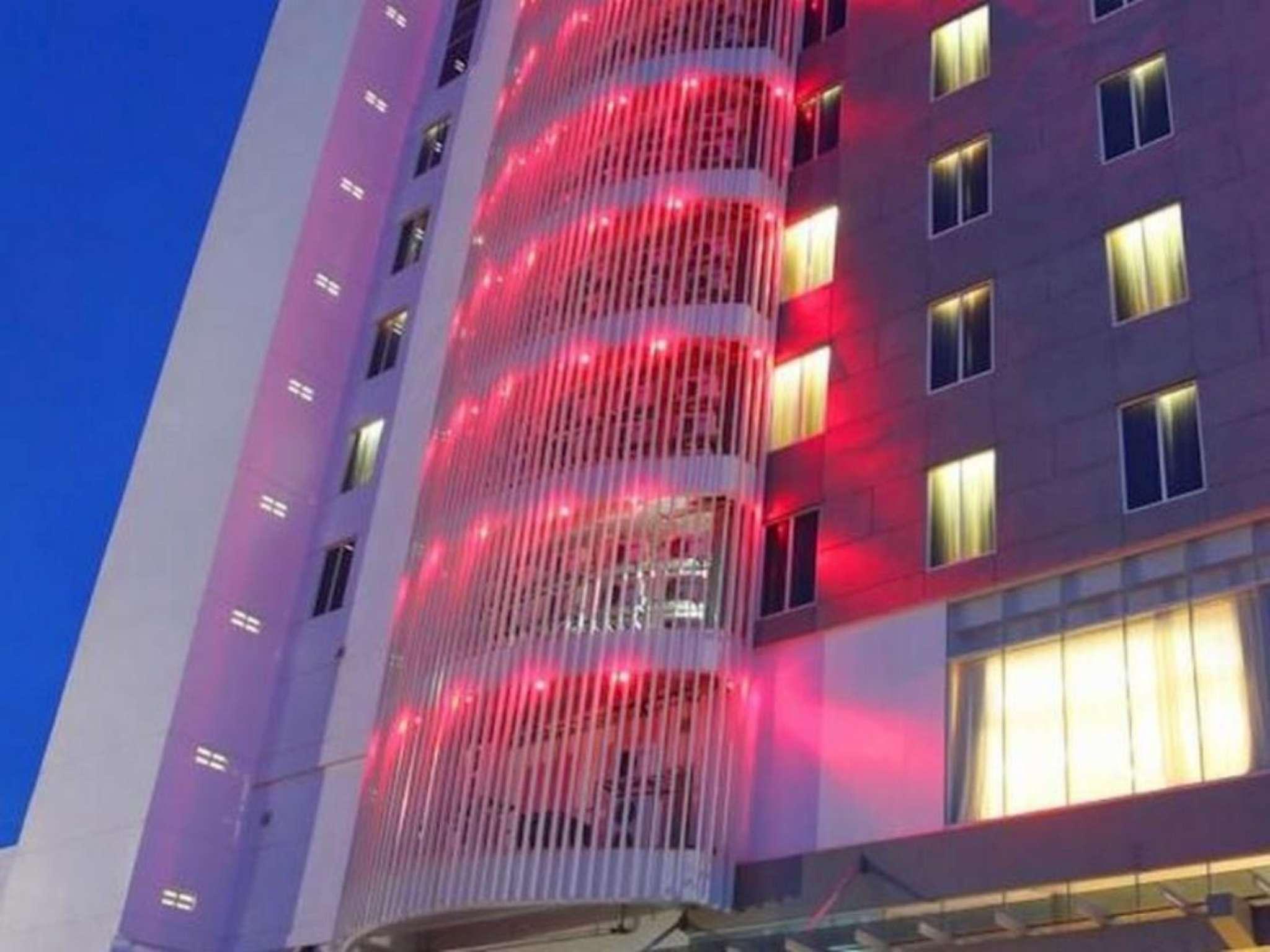 Swiss-Belinn SKA Pekanbaru Bagian luar foto