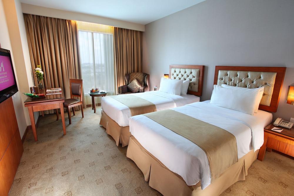Swiss-Belinn SKA Pekanbaru Bagian luar foto